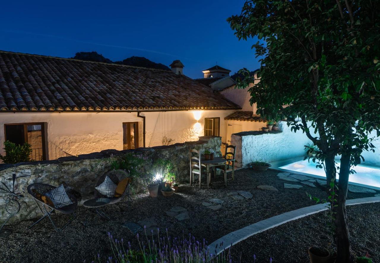 Casa De Los Cuadros Villaluenga Del Rosario Ngoại thất bức ảnh